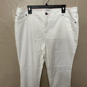 Peace Love World 18W White‎ Stretch Jeans Slim Leg